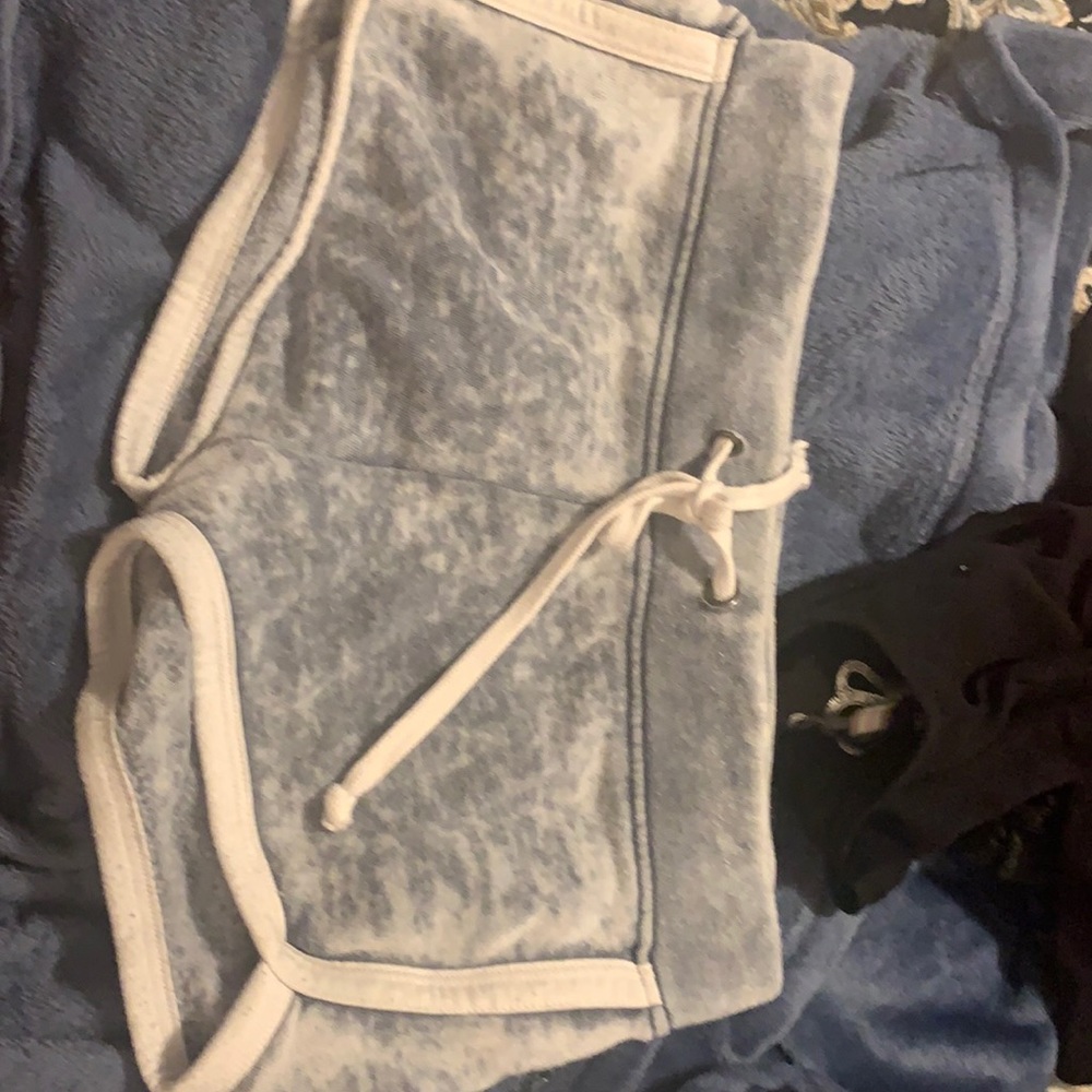 Grey shorts